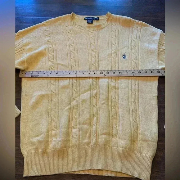 Men’s Nautica Vintage Light Yellow Knit Heavyweight Crew Neck Sweater Size Large - Picture 8 of 9